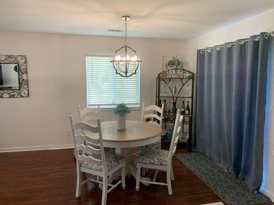 Walnut Grove 2bd 1bath Casa vacanze